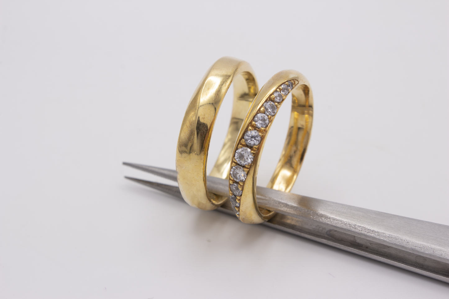 RIBBON CON DIAMANTI - ORO GIALLO